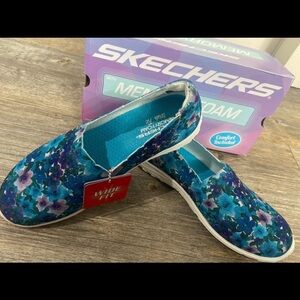 NEW Skechers 7.5 Wide Floral Print Scalloped Edge Slip On Shoes Cottagecore